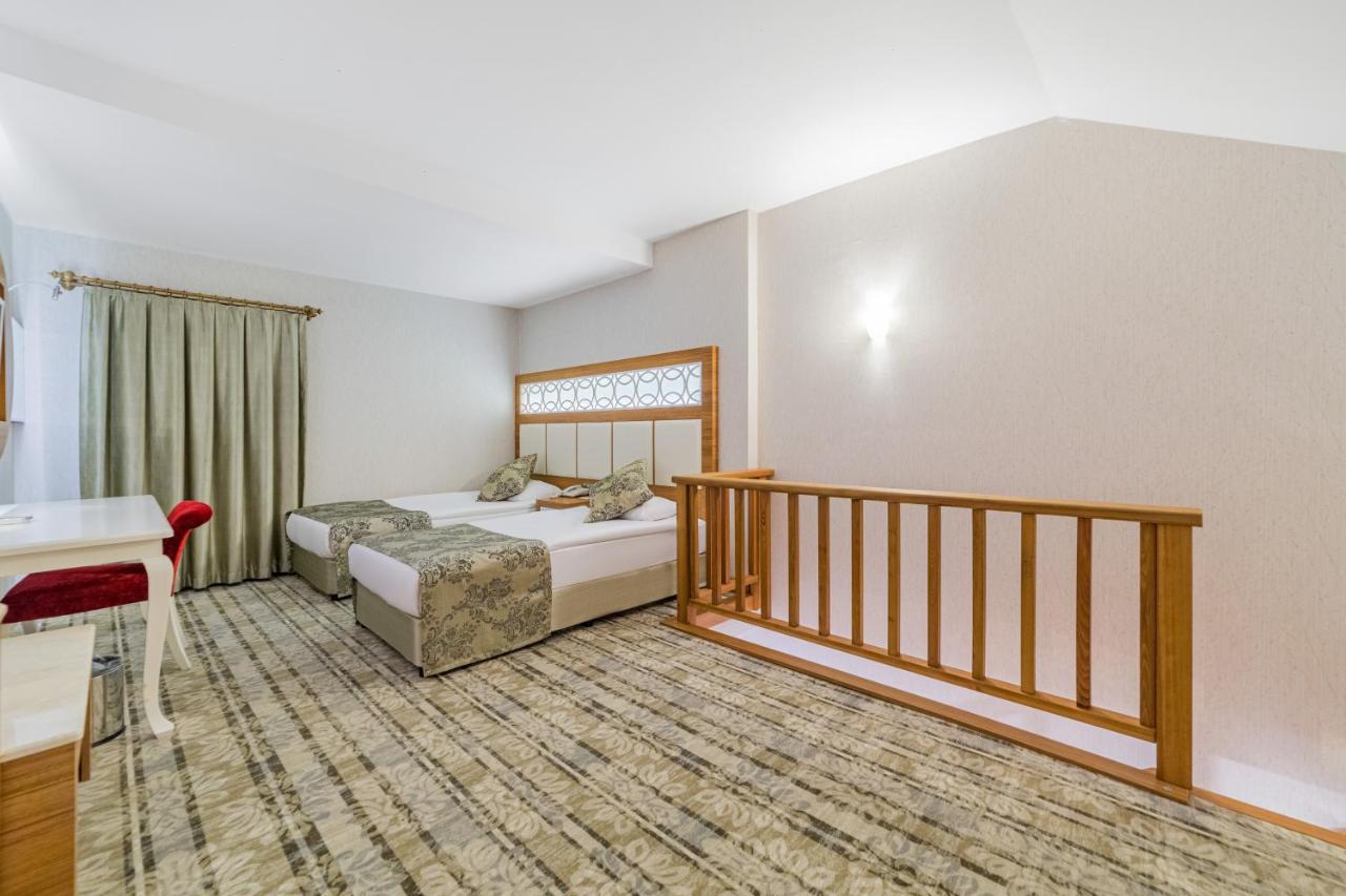 Justiniano Theodora Resort โอคูร์จาลาร์ ภายนอก รูปภาพ
