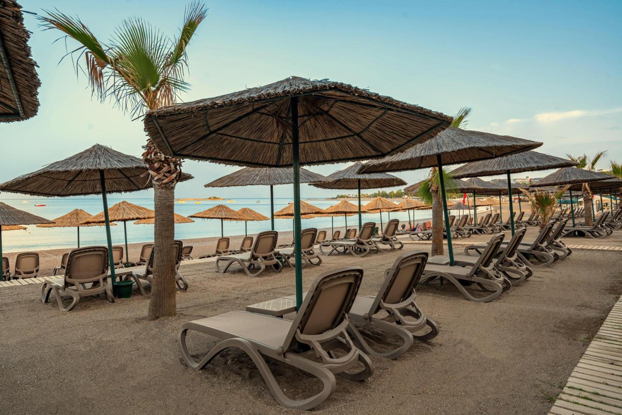Justiniano Theodora Resort โอคูร์จาลาร์ ภายนอก รูปภาพ